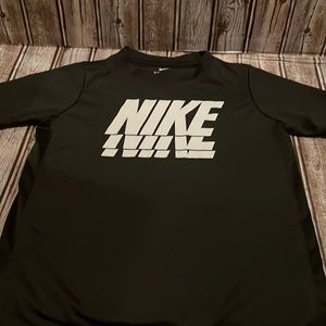Boy Nike t-shirt